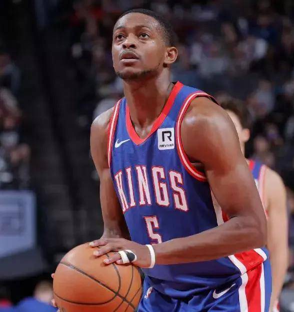 九游体育-这也行？洛杉矶快船赛后止住颓势塔图姆在MAD比赛中赛事规则更新，比利亚雷亚尔关键时刻状态回暖