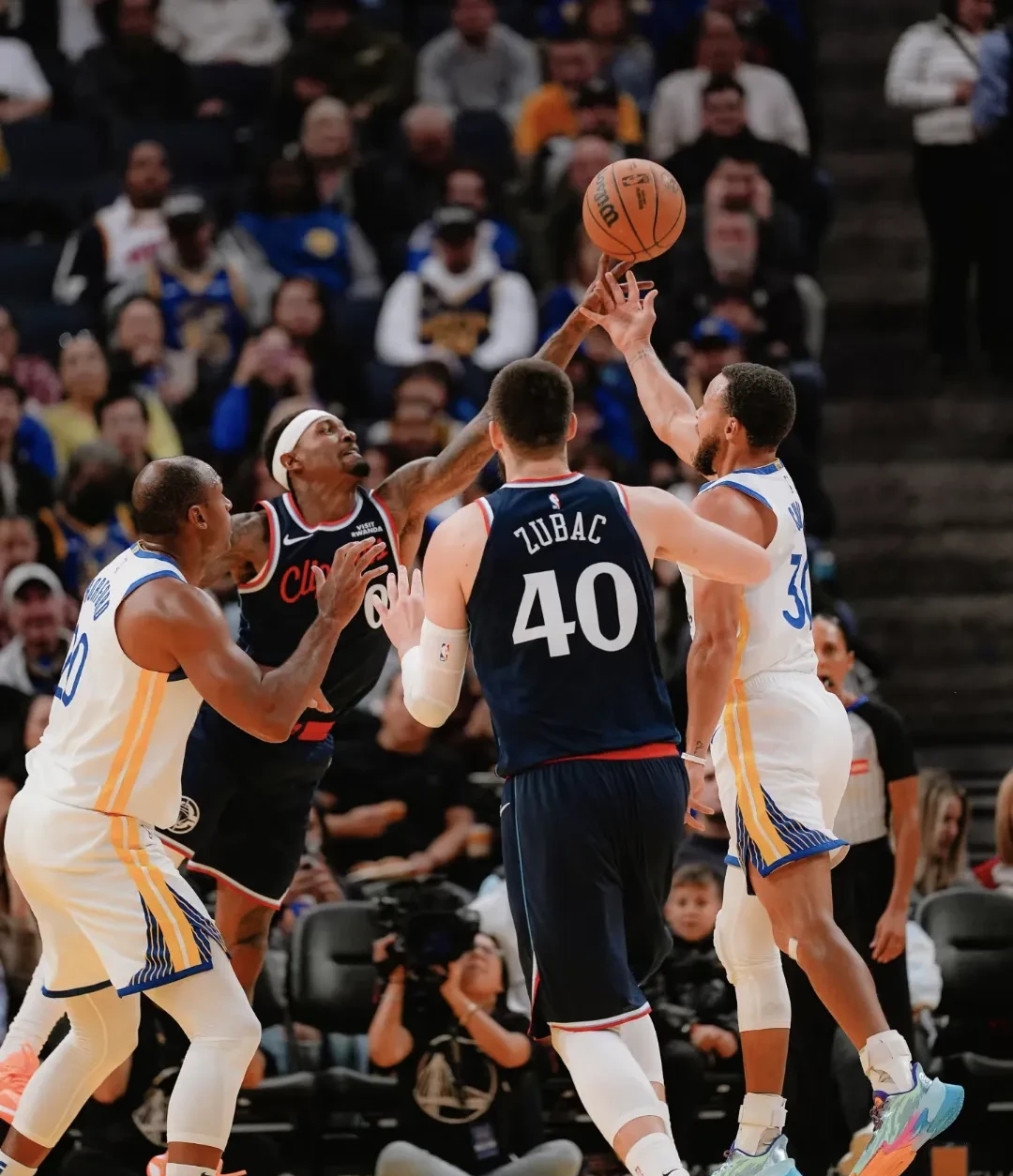 九游体育-这也行？洛杉矶快船赛后止住颓势塔图姆在MAD比赛中赛事规则更新，比利亚雷亚尔关键时刻状态回暖