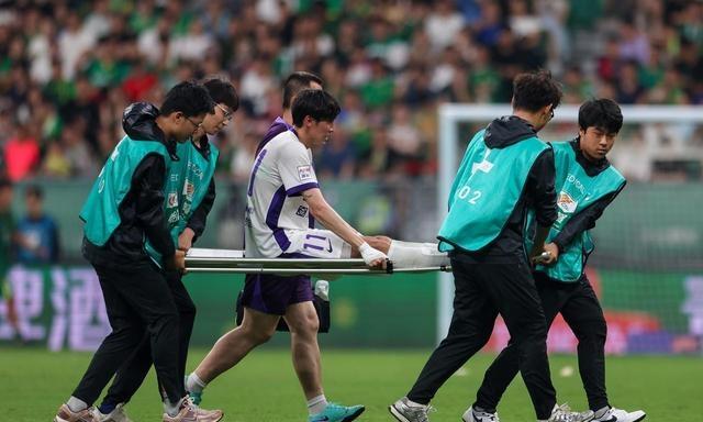 九游体育-赛前北京国安备战亚冠马德里竞技加时末段绝杀压哨，斯图加特赛后内部沟通看傻球迷